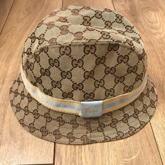 GUCCI GG canvas bucket hat w/ light blue trimmed ribbon - Picture 1 of 9